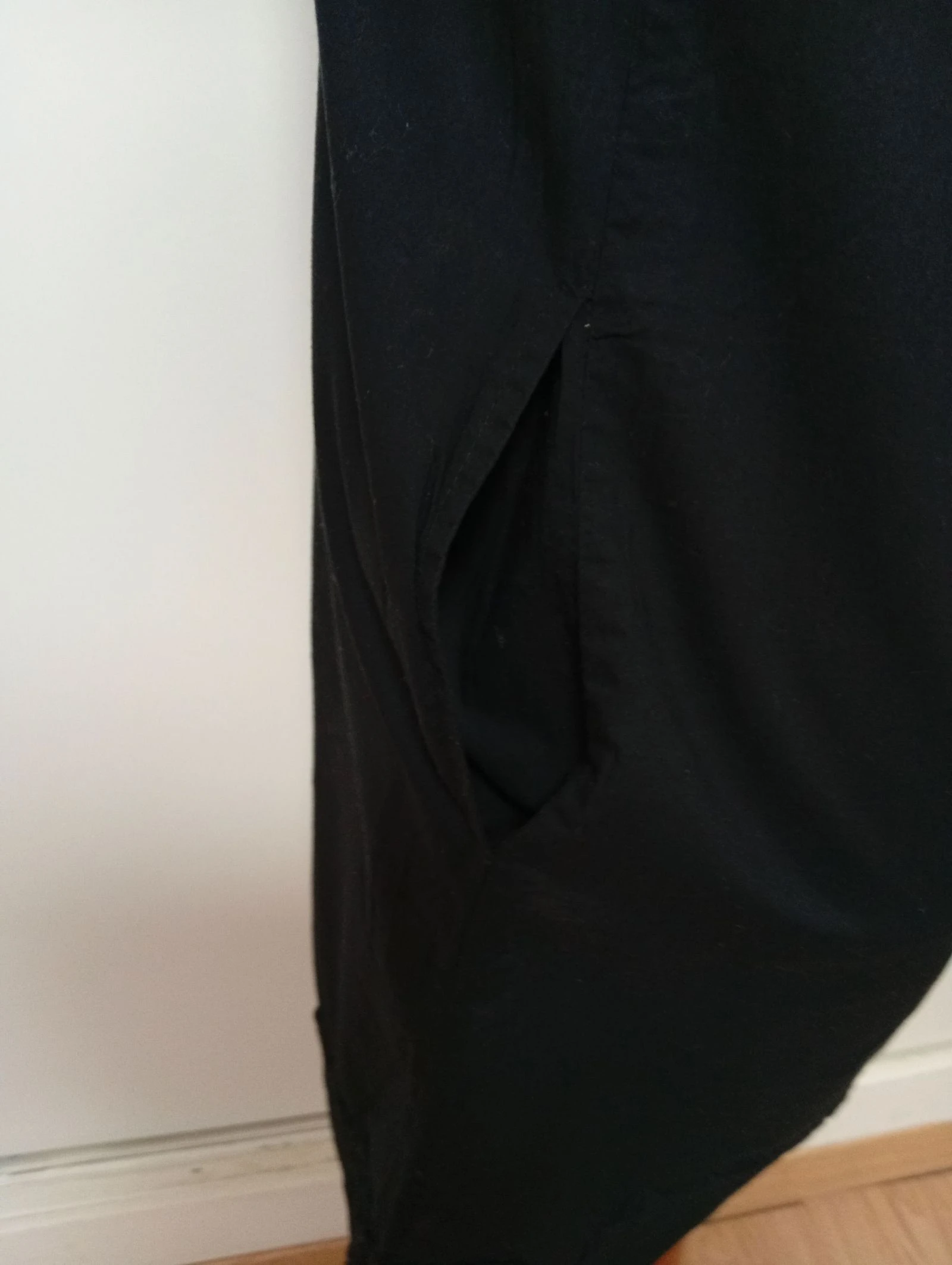 Robe noire sans manches style décontracté – photo 7